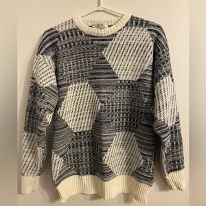 Vintage Club International Crewneck Sweater